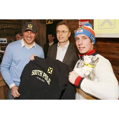 Party im Raiffeisen-Haus: VIP-Reigen in Kitz startet