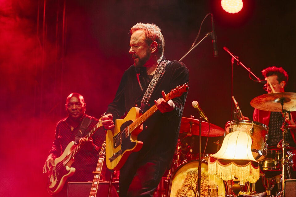 Kiefer Sutherland rockt heute Wien mit Whiskey-Laune und Ozzy-Tribute