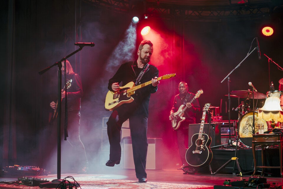 Kiefer Sutherland rockt heute Wien mit Whiskey-Laune und Ozzy-Tribute