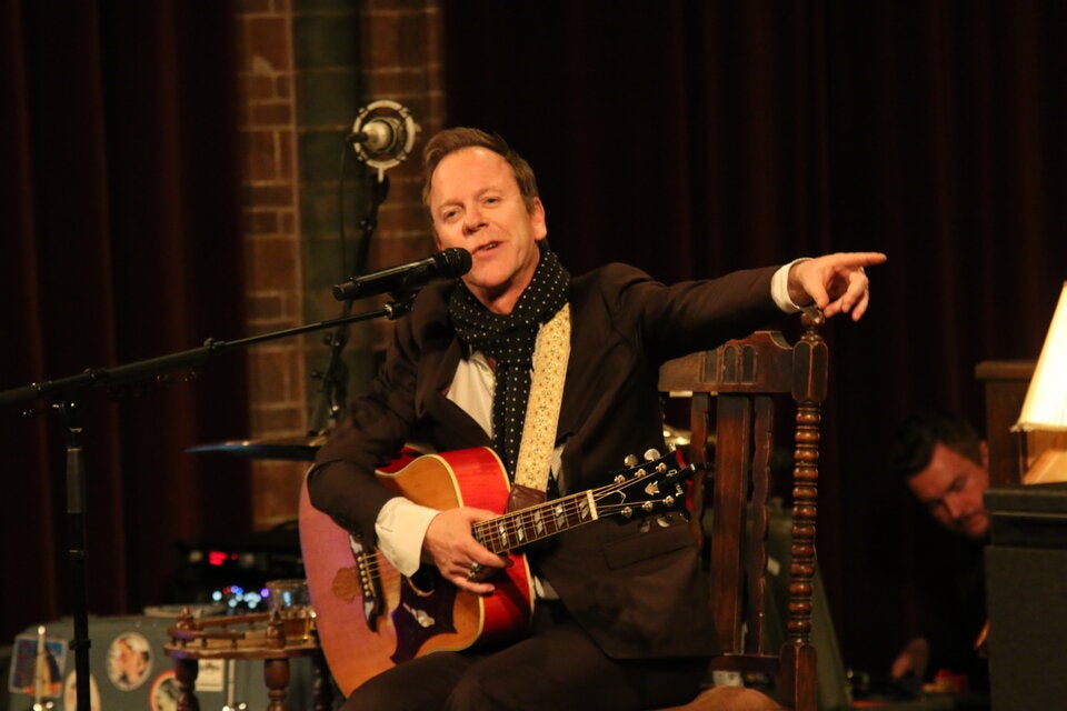 Gewinnspiel: oe24 bringt sie zu Kiefer Sutherland