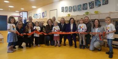 Blau-gelbe Betreuungsoffensive: Er&ouml;ffnung von Kindergartenzubau in Kilb