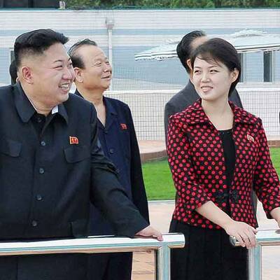 Nordkoreas Kim mit Frau und Krake