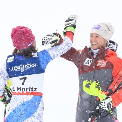 So emotional feiert Michaela Kirchgasser