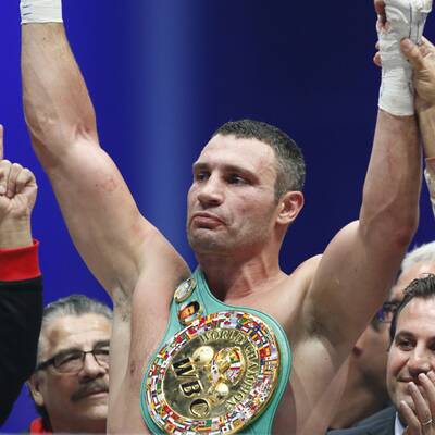 Vitali Klitschko vs. Manuel Charr