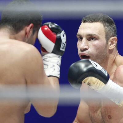 Vitali Klitschko vs. Manuel Charr