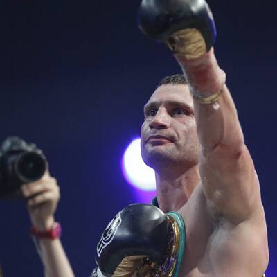 Vitali Klitschko vs. Manuel Charr