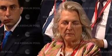 Kneissl schl&auml;ft