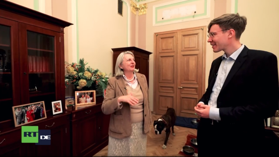 Karin Kneissl im Russen-TV