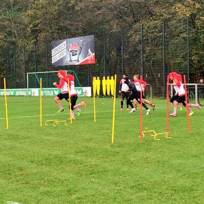 Karnevalstraining beim 1. FC Köln