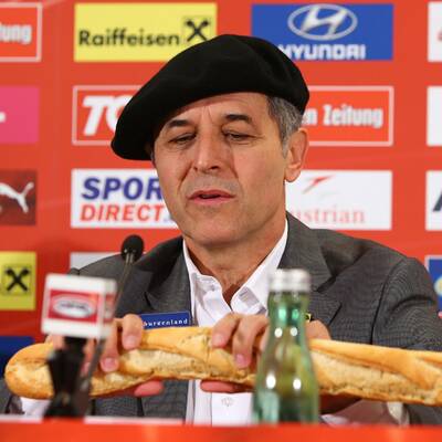 Koller als Franzose verkleidet