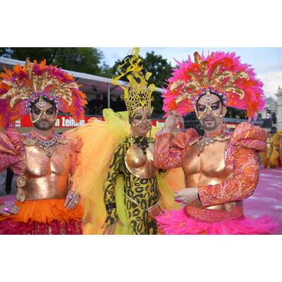 Die schrägsten Kostüme am Life Ball