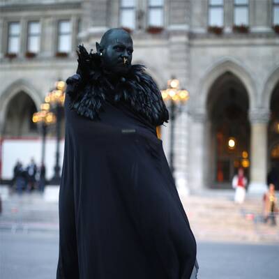 Die schrägsten Kostüme am Life Ball