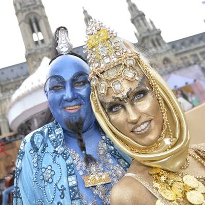 Die schrägsten Kostüme am Life Ball