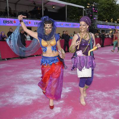 Die schrägsten Kostüme am Life Ball