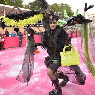 Die schrägsten Kostüme am Life Ball