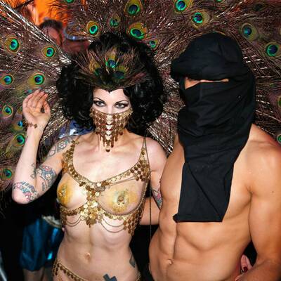 Die schrägsten Kostüme am Life Ball