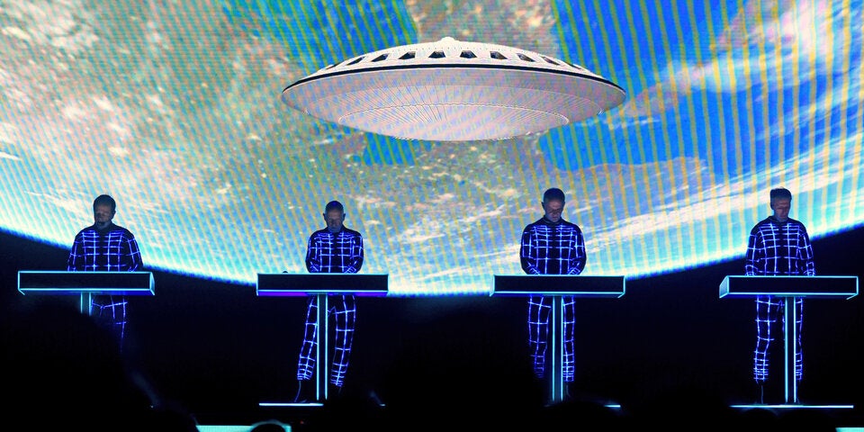 Synthie-Pioniere Kraftwerk live im Großen Festspielhaus