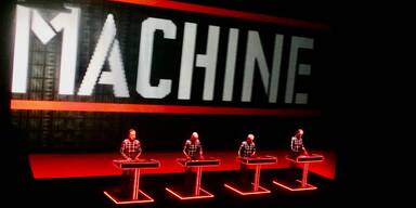 Kraftwerk elektrisieren Schönbrunn