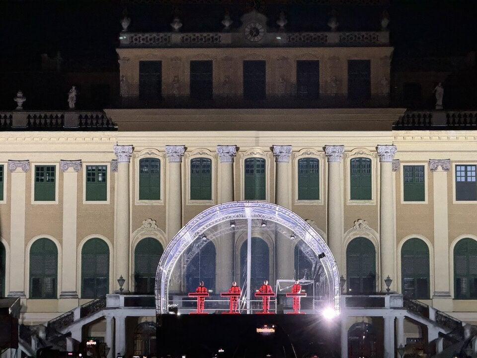 Kraftwerk lieferten großes Konzert-Kino vor Schönbrunn