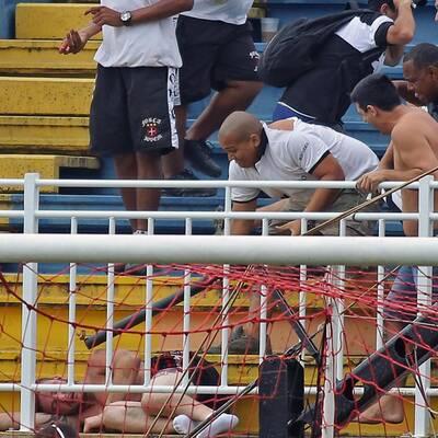 Fan-Krawalle schockieren WM-Gastgeber