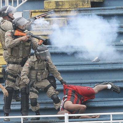 Fan-Krawalle schockieren WM-Gastgeber