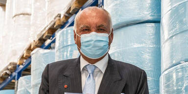 Masken-Million&auml;r stirbt bei Jacht-Crash: Gab es ein Rennen?