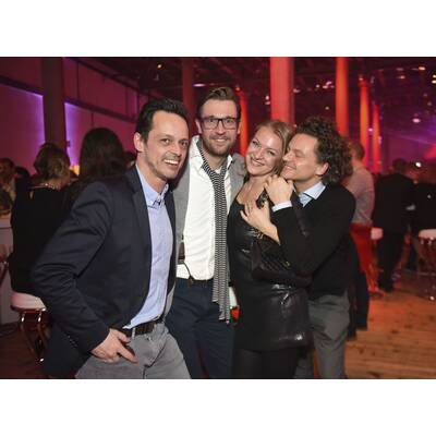 MADONNA Blogger Award