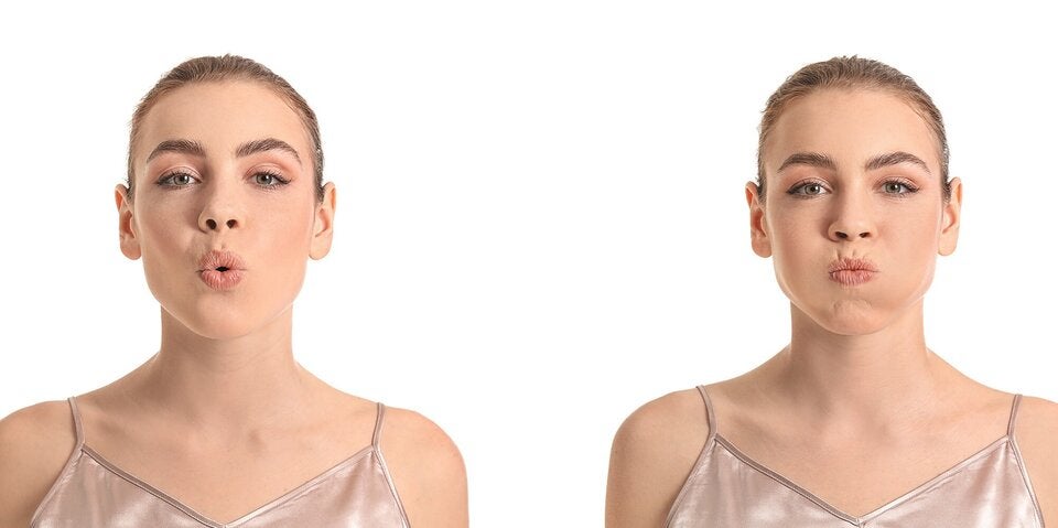 Kussmund Übung für die Lippen und Wangen.