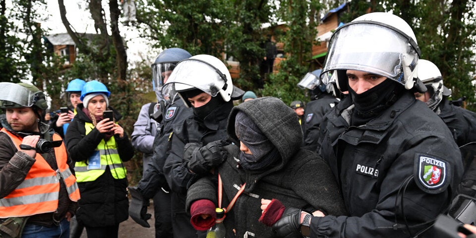 Polizei räumt Braunkohleort Lützerath