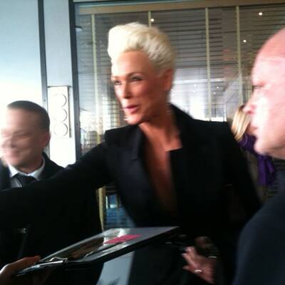 Richard Lugner holt Brigitte Nielsen im Hotel ab
