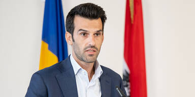 FP&Ouml;-Landbauer: "Ausl&auml;nderbanden spazieren grinsend aus Gerichtssaal"