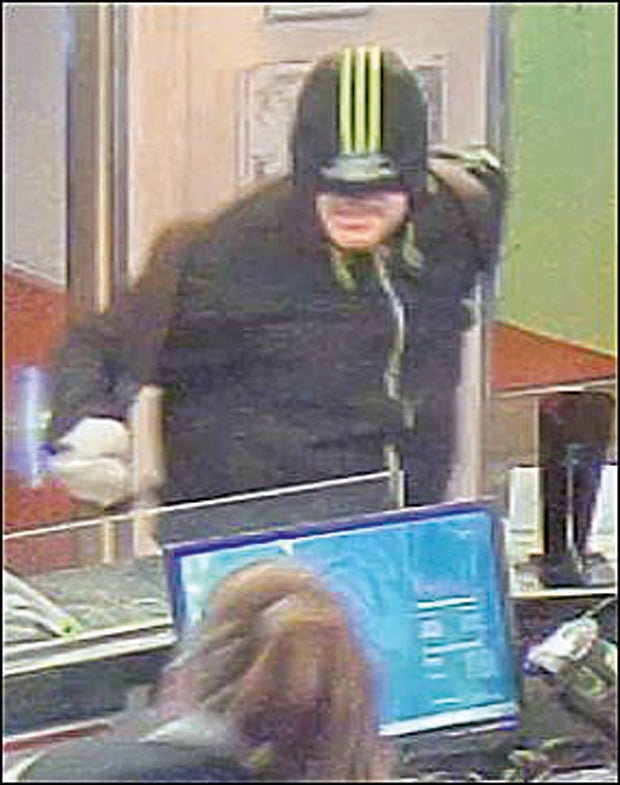 Polizei jagt diesen 2-Meter-Mann