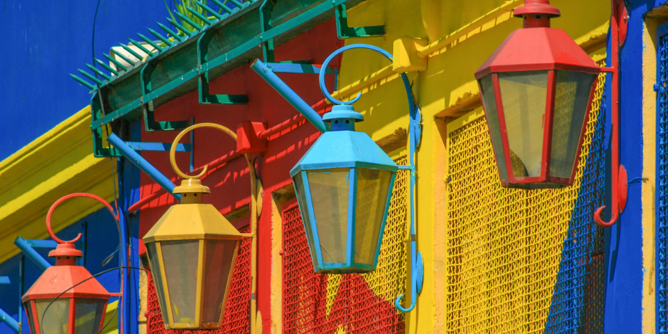 Fünf bunte Reiseziele für gute Laune