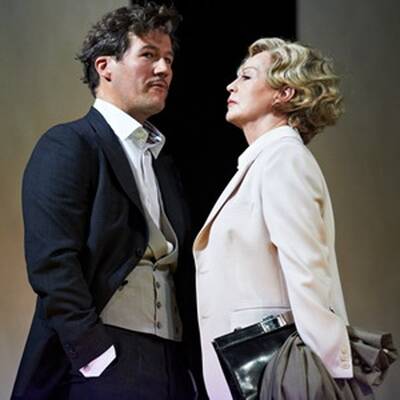 Rihanna - Queen of Downloads