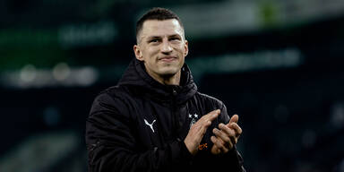 Tabellenf&uuml;hrer Leverkusen empf&auml;ngt Gladbach