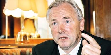 LandeshauptmannDoerflerJuN0