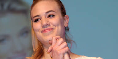 Larissas Liebes-Show mit Freund