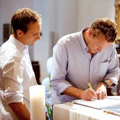 Lauda zeigt uns seine Zwillinge