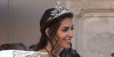 Historische Fashion Show im MQ