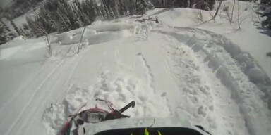 Amateurfilmer hält Lawinenabgang fest
