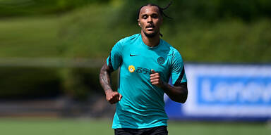 Valentino Lazaro (Inter Mailand) beim Training