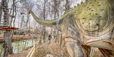 Urzeit-Gigant unterm Hammer: Dieser Dino sprengt jeden Garten