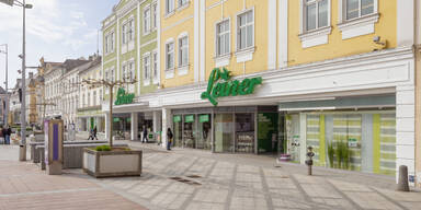 Schock in St. P&ouml;lten: "Rossmarkth&ouml;fe" versinken im Pleite-Chaos