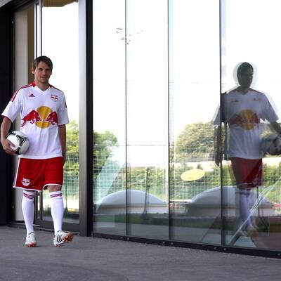 Die neuen Dressen der Bundesliga