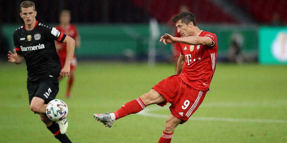 Bayern feiern den Geister-Pokal