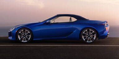 Lexus greift mit dem LC Cabrio an