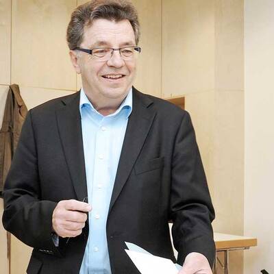 Hier gibt Ingrid Felipe von den Grünen ihre Stimme ab