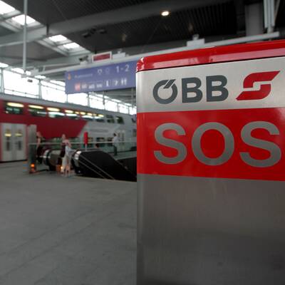 Alles steht nach Oberleitungsschaden