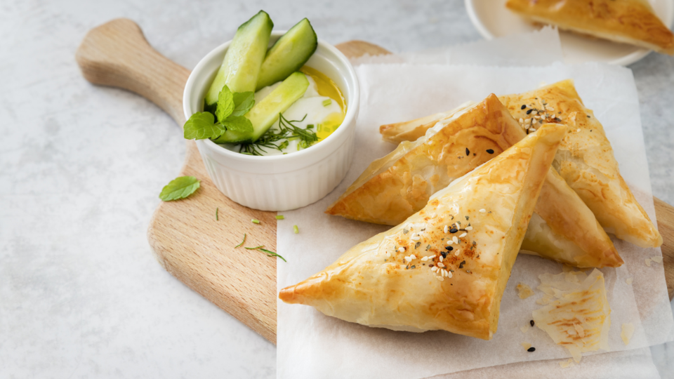 Knusprige Genussmomente: Blätterteig gekonnt aufgetischt