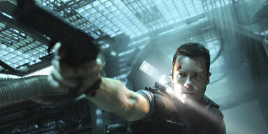 Guy Pearce rettet in 